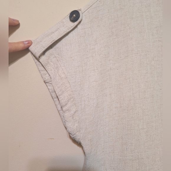 NWOT Femme Medium linen blend cap sleeve button up front tie knot beige shirt - Picture 3 of 6